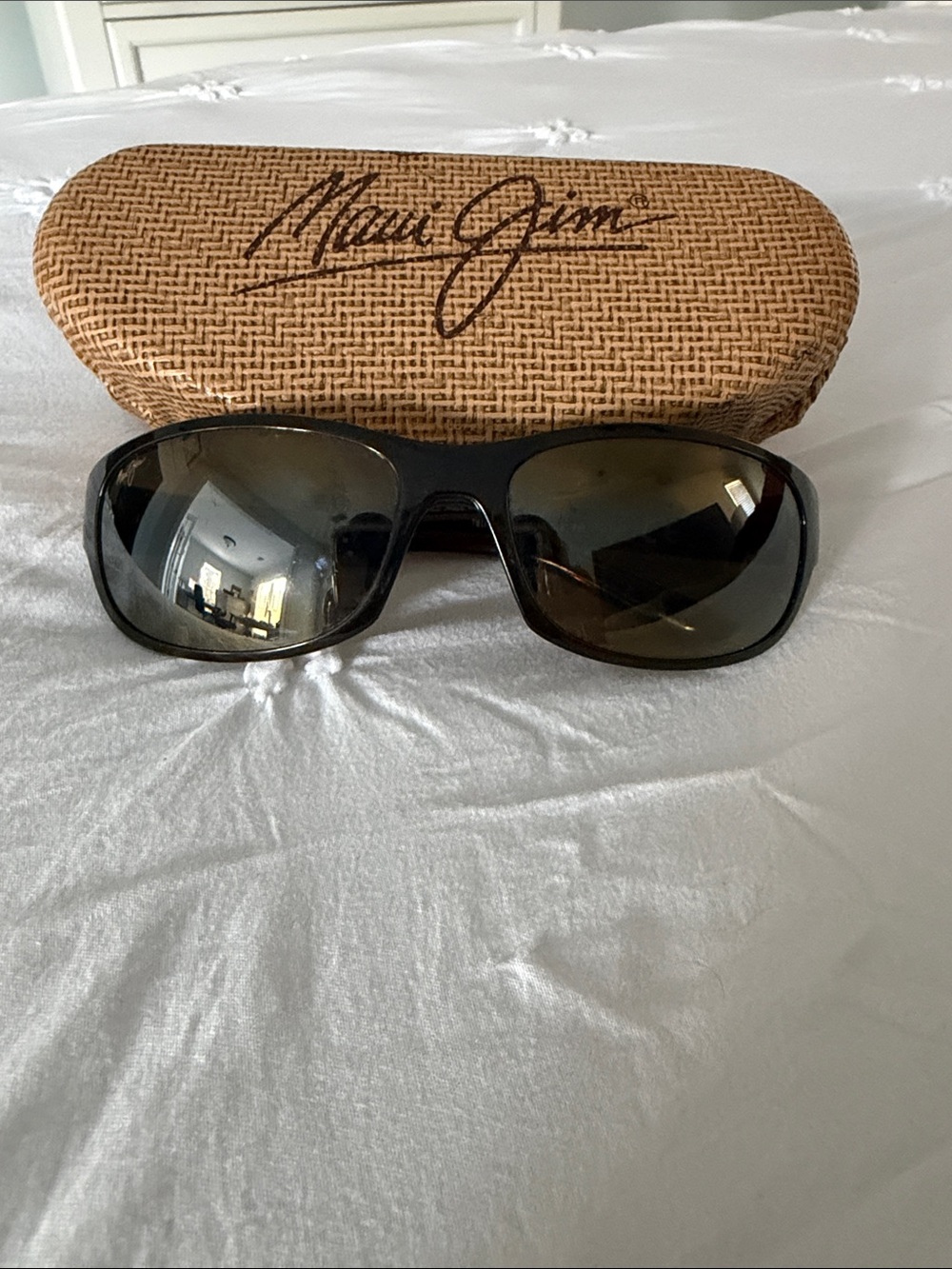 Maui Jim Twin Falls Sunglasses with hard Case